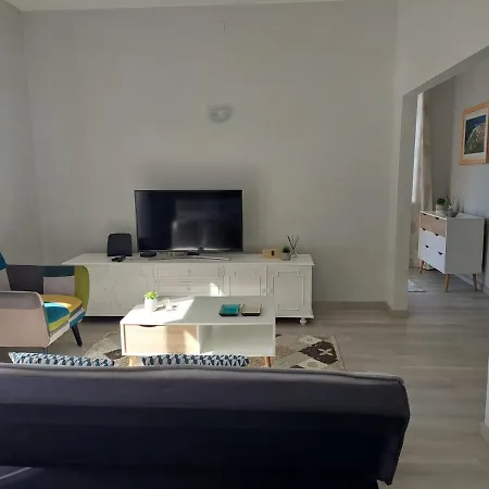 Casa D' Avo Zeza * 자르딤 도 마르